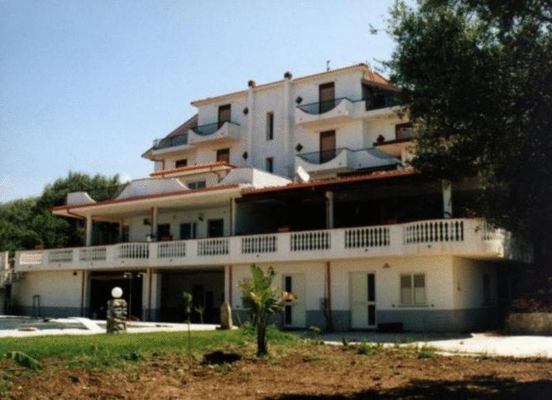 Hotel Royal Coccorino Exterior foto